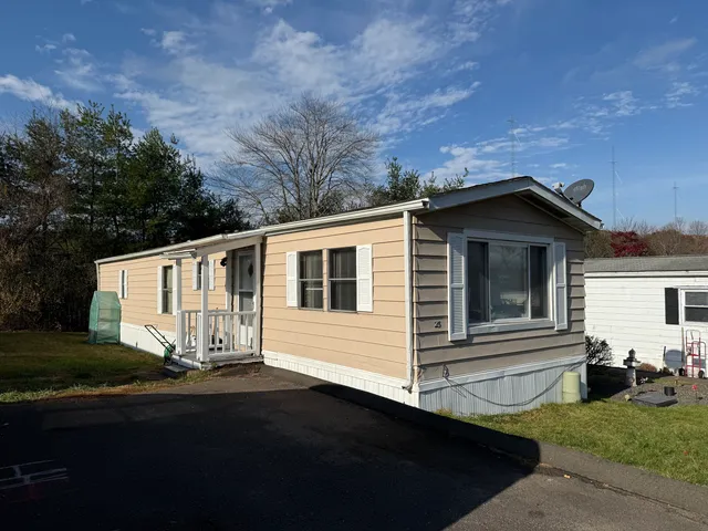 $110,500 | 23 Thunderbird Drive, Naugatuck, CT 06770