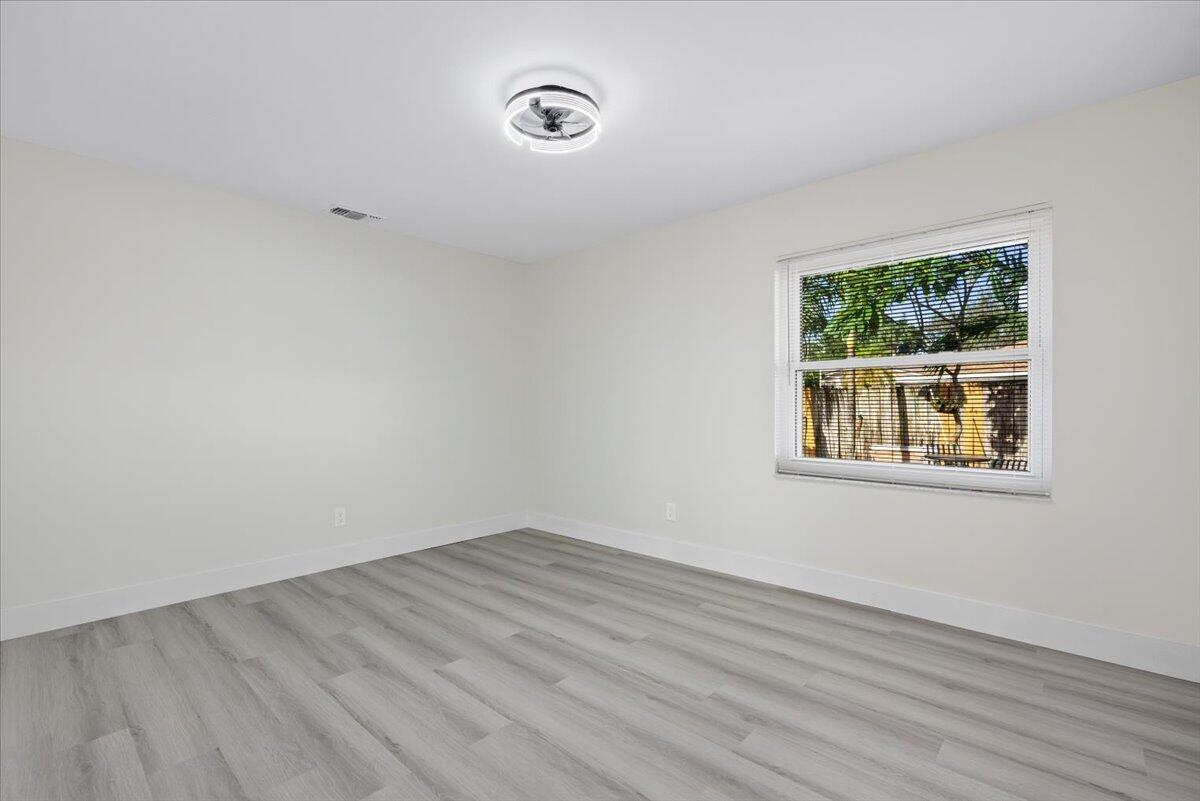 196 Raintree Trail Jupiter, FL 33458 - Photo 19 of 28 21-LUX0386