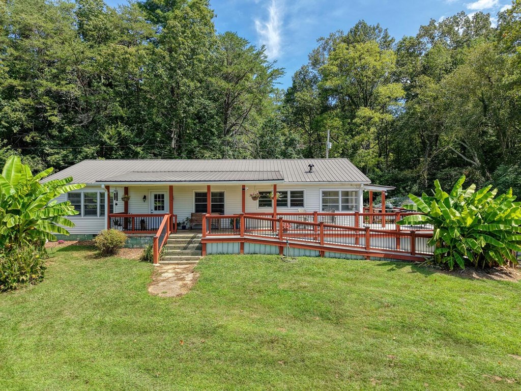729 Collins Road Blairsville, GA 30512 - Photo 3 of 74