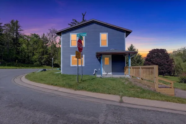 $241,900 | 1387 East Riverside Drive, Ionia, MI 48846