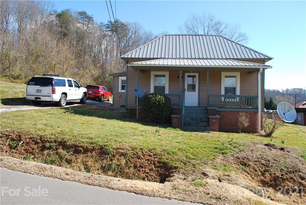 36 Cole Hill Road Old Fort, NC 28762 - Photo 4 of 35 Gallery Image 4