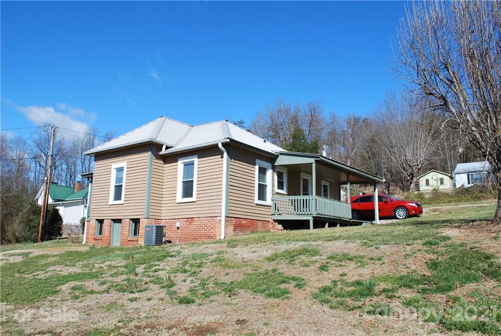 36 Cole Hill Road Old Fort, NC 28762 - Photo 6 of 35 Gallery Image 6
