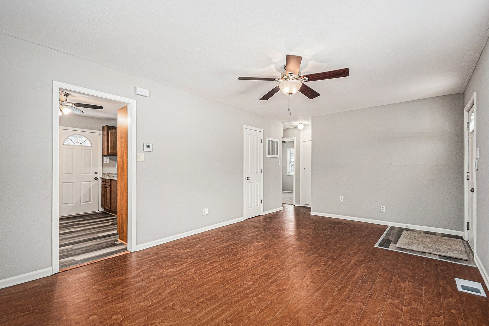 116 Luana Road Joliet, IL 60433 - Photo 5 of 13