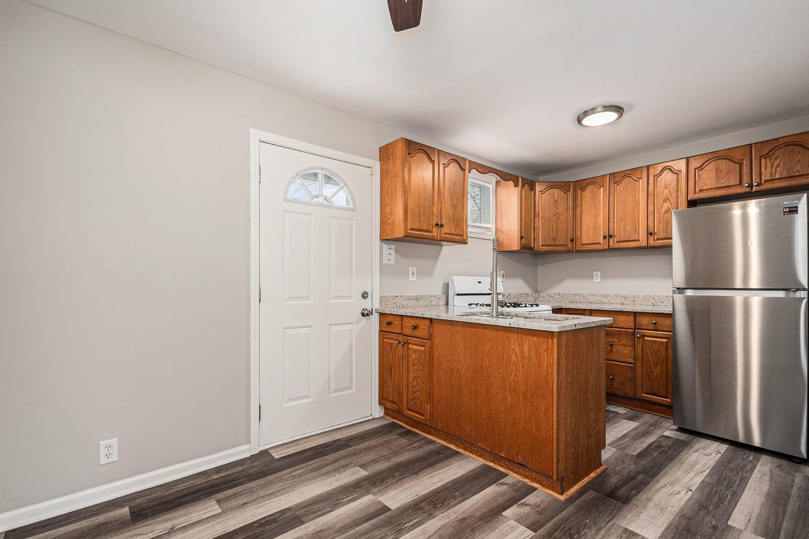 116 Luana Road Joliet, IL 60433 - Photo 7 of 13