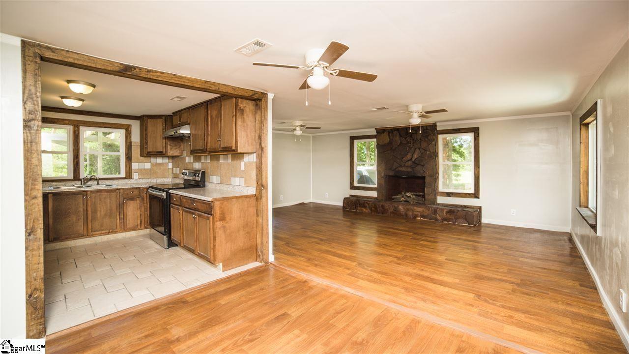 711 Garlington Road Greenville, SC 29615 - Photo 5 of 17