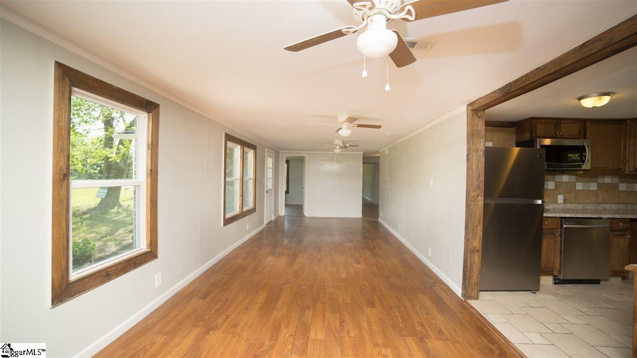 711 Garlington Road Greenville, SC 29615 - Photo 6 of 17