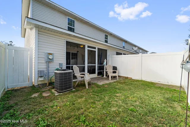 $195,000 | 211 Glen Cannon Drive, Jacksonville, NC 28546