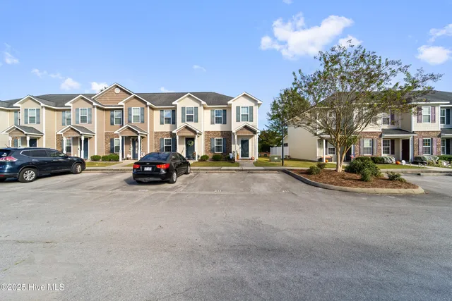 $195,000 | 211 Glen Cannon Drive, Jacksonville, NC 28546