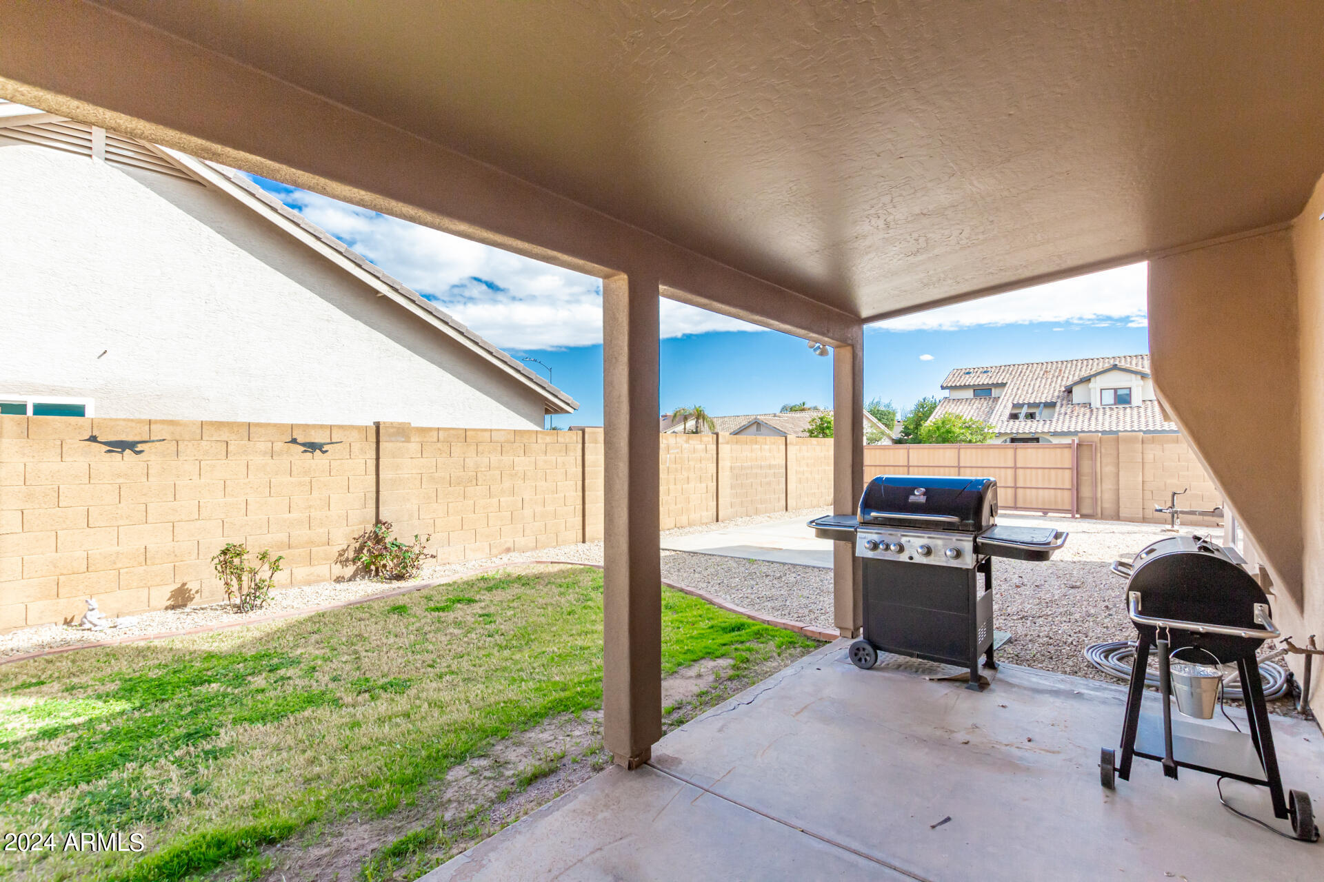 2301 North Rose Mesa, AZ 85213 - Photo 27 of 35 Patio