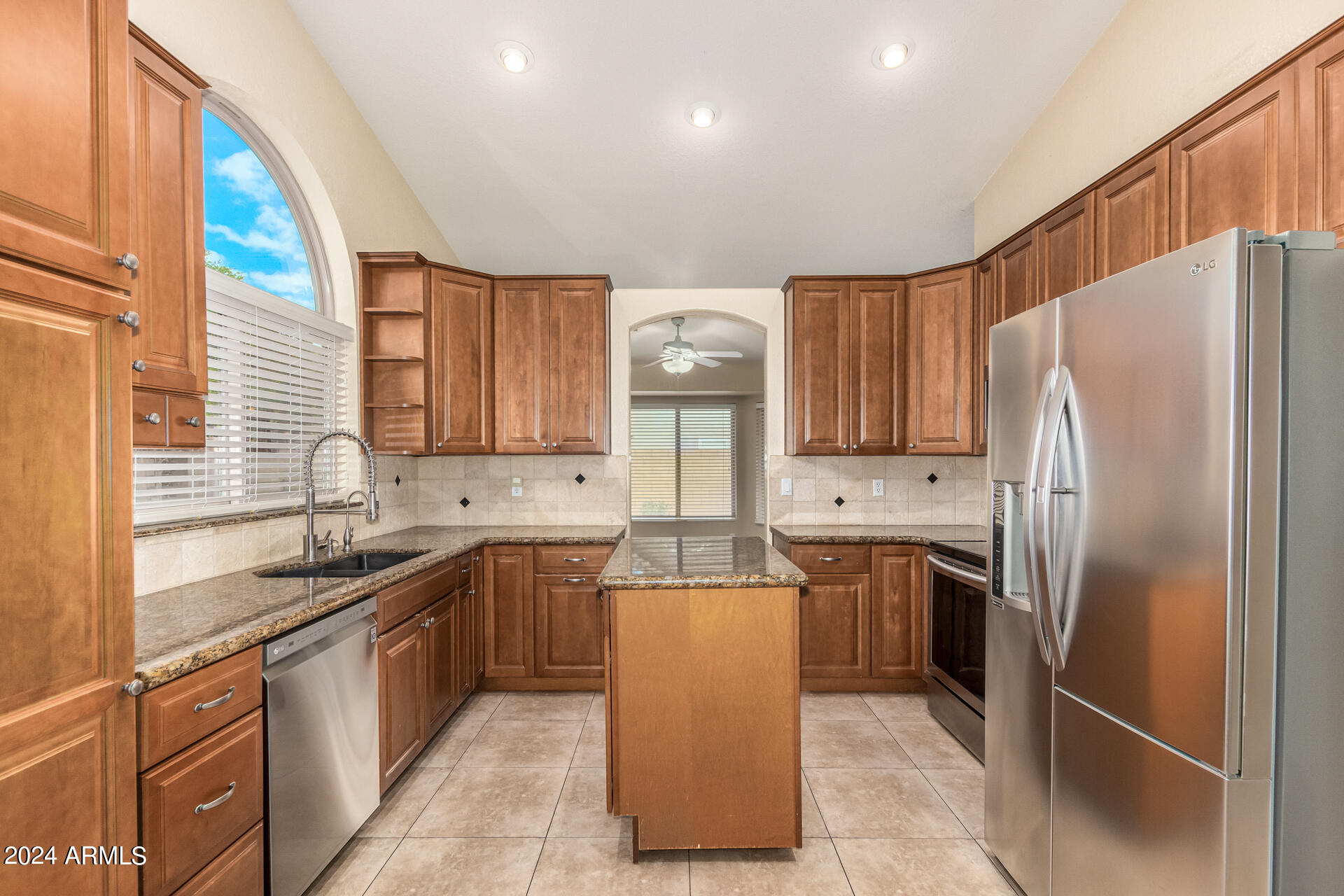 2301 North Rose Mesa, AZ 85213 - Photo 8 of 35 Kitchen