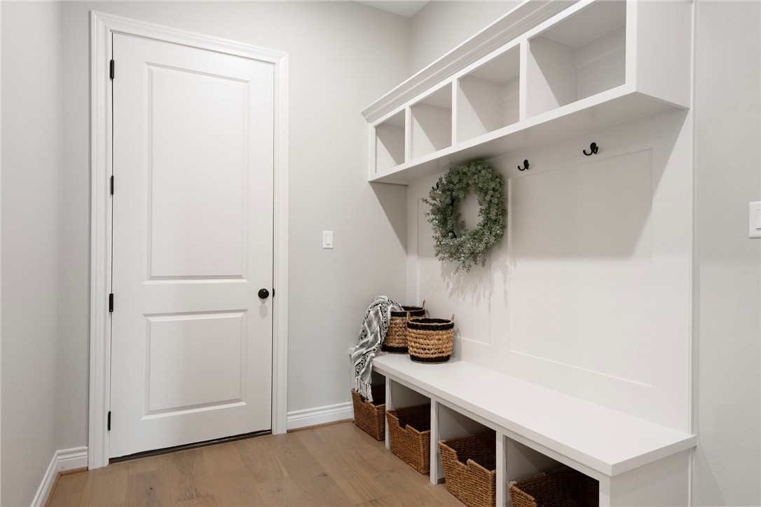 13291 Hopes Creek Road College Station, TX 77845 - Photo 20 of 45 Mud Room separate from Utility Room
