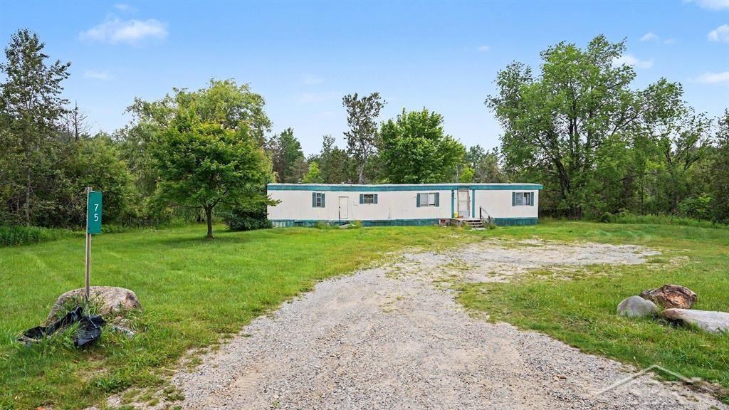75 East Stockwell Road Harrison, MI 48625 - Photo 11 of 17 50213251-6324da6c-6003-47ec-9fbf-c6cd80115d86.JPG