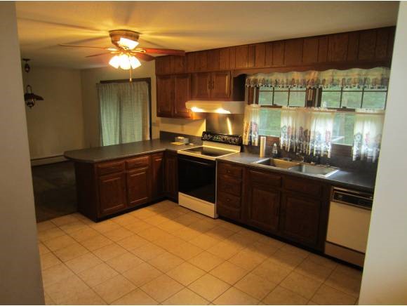130 Eastern Avenue Rochester, NH 03867 - Photo 1 of 1