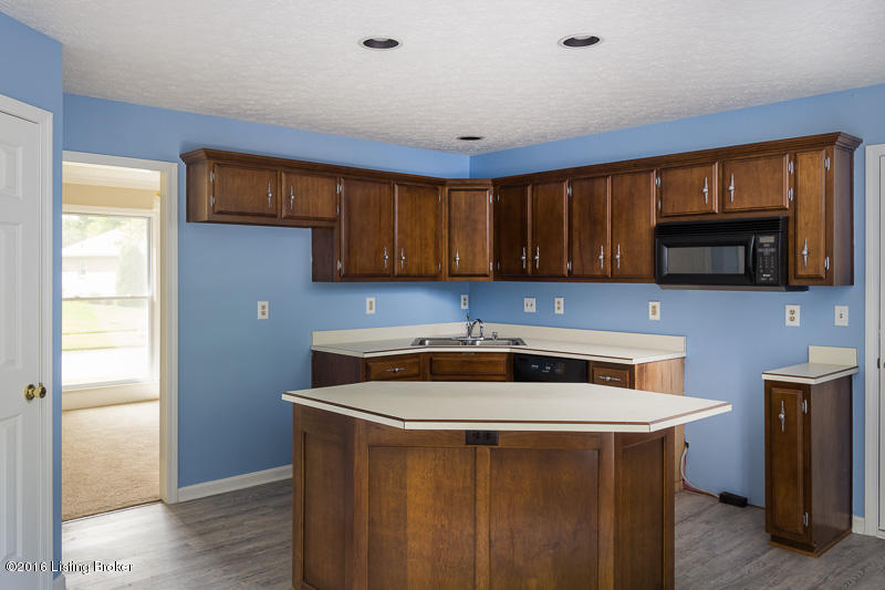 7715 Shaker Mill Road Louisville, KY 40220 - Photo 11 of 35 Kitchen