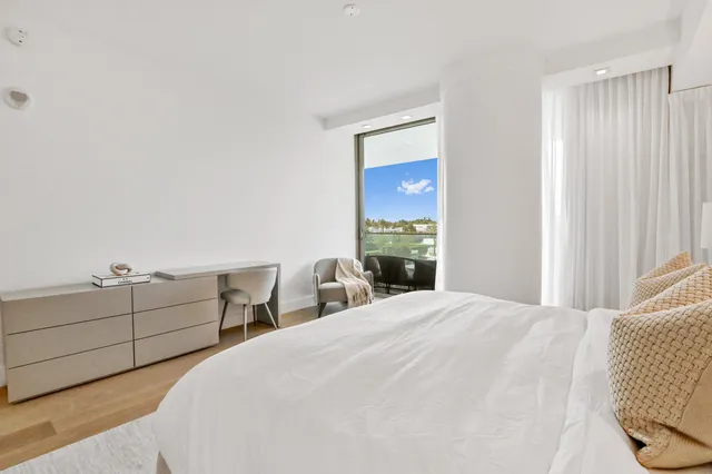 a view of a walk in closet