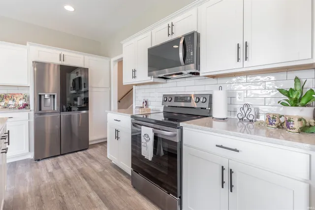 $494,900 | 1033 Triple Crown Place, Evansville, IN 47725