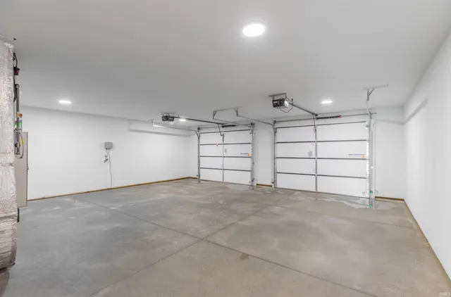 $494,900 | 1033 Triple Crown Place, Evansville, IN 47725