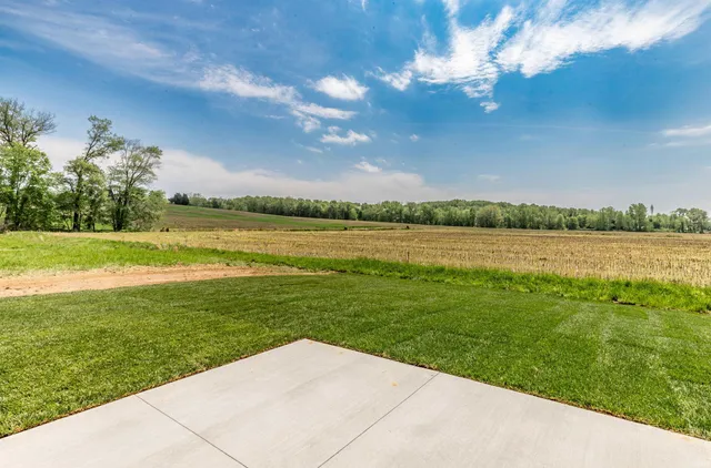 $494,900 | 1033 Triple Crown Place, Evansville, IN 47725