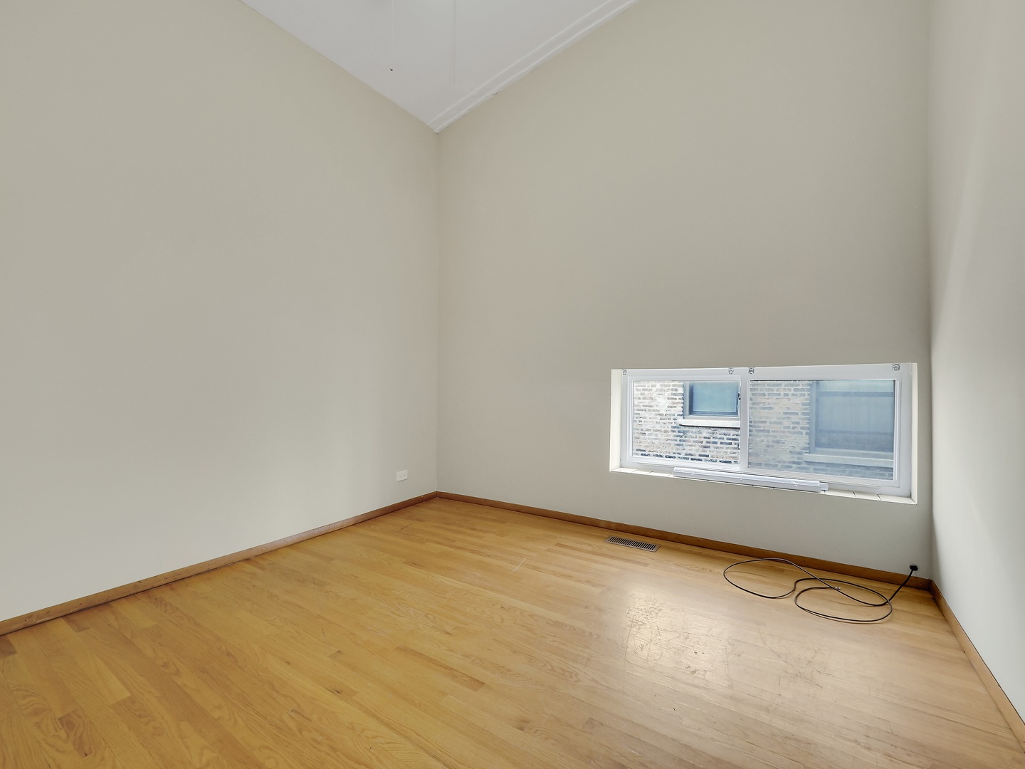 4942 North Sheridan Road, Unit 7 Chicago, IL 60640 - Photo 12 of 17 Gallery Image 12