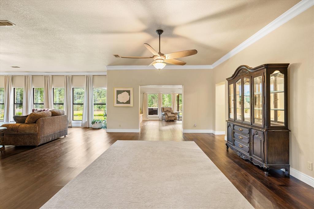 9404 Bellechase Road Granbury, TX 76049 - Photo 4 of 34