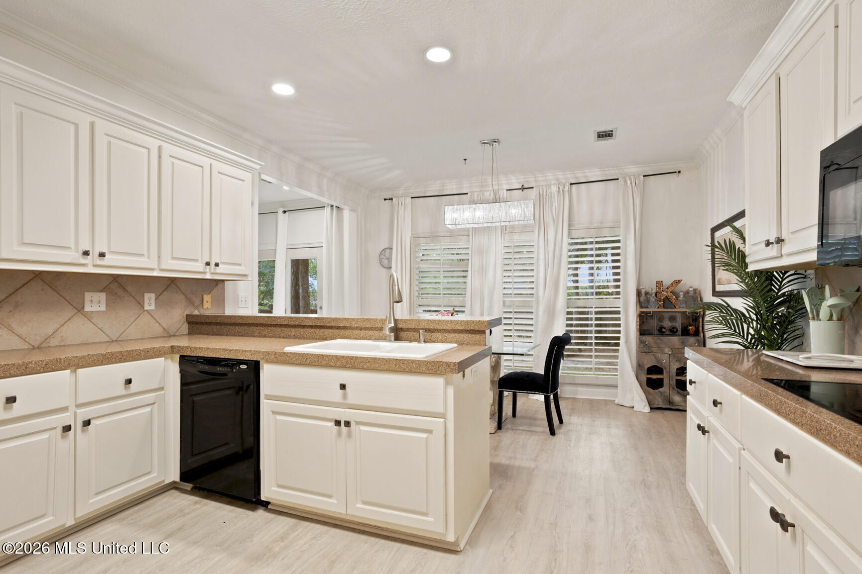 615 Turnberry Lane Ridgeland, MS 39157 - Photo 7 of 37 615 Turnberry Lane