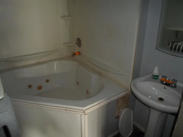 $135,000 | 140 West Main Street, Lewiston, MN 55952