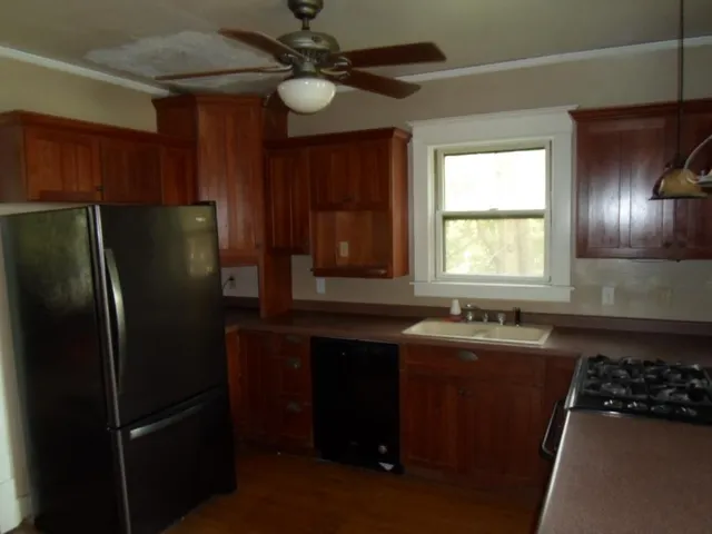 $135,000 | 140 West Main Street, Lewiston, MN 55952