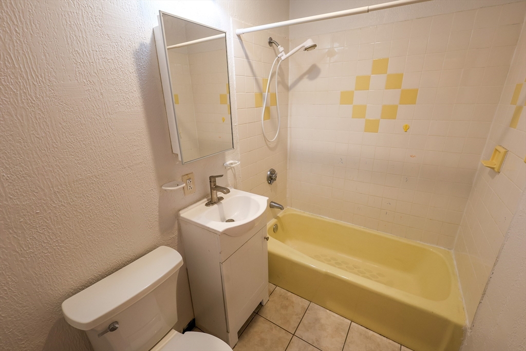 61 St James Street, Unit 5 Boston, MA 02119 - Photo 9 of 15
