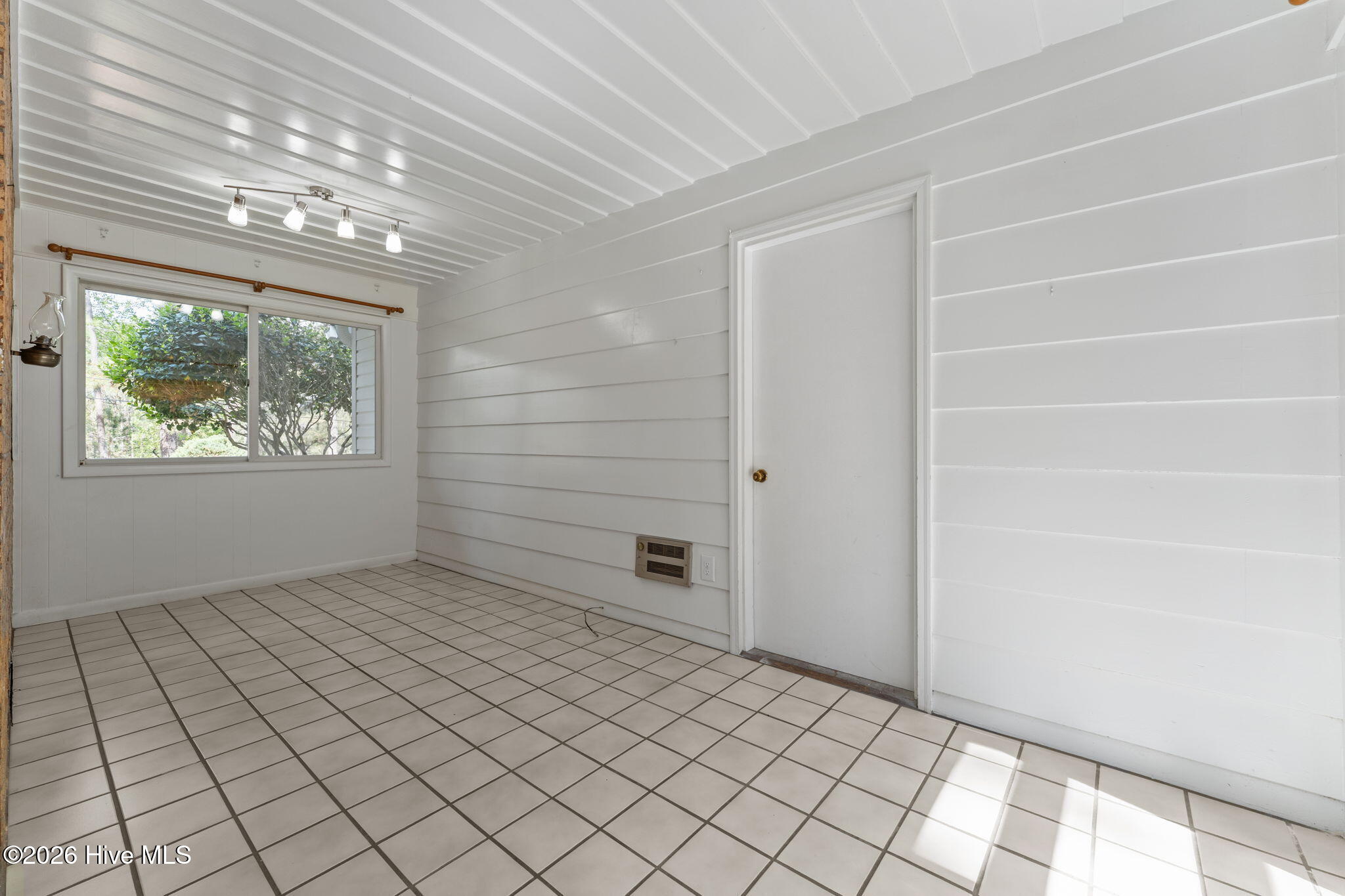 1055 Inverness Road Southern Pines, NC 28387 - Photo 14 of 54 Carolina Room