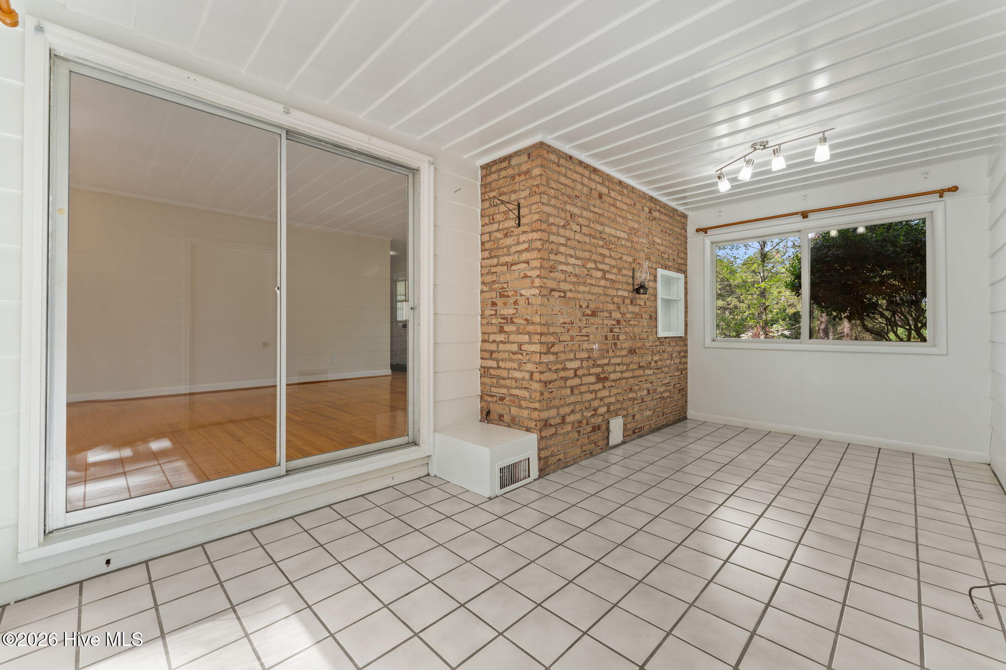 1055 Inverness Road Southern Pines, NC 28387 - Photo 15 of 54 Carolina Room