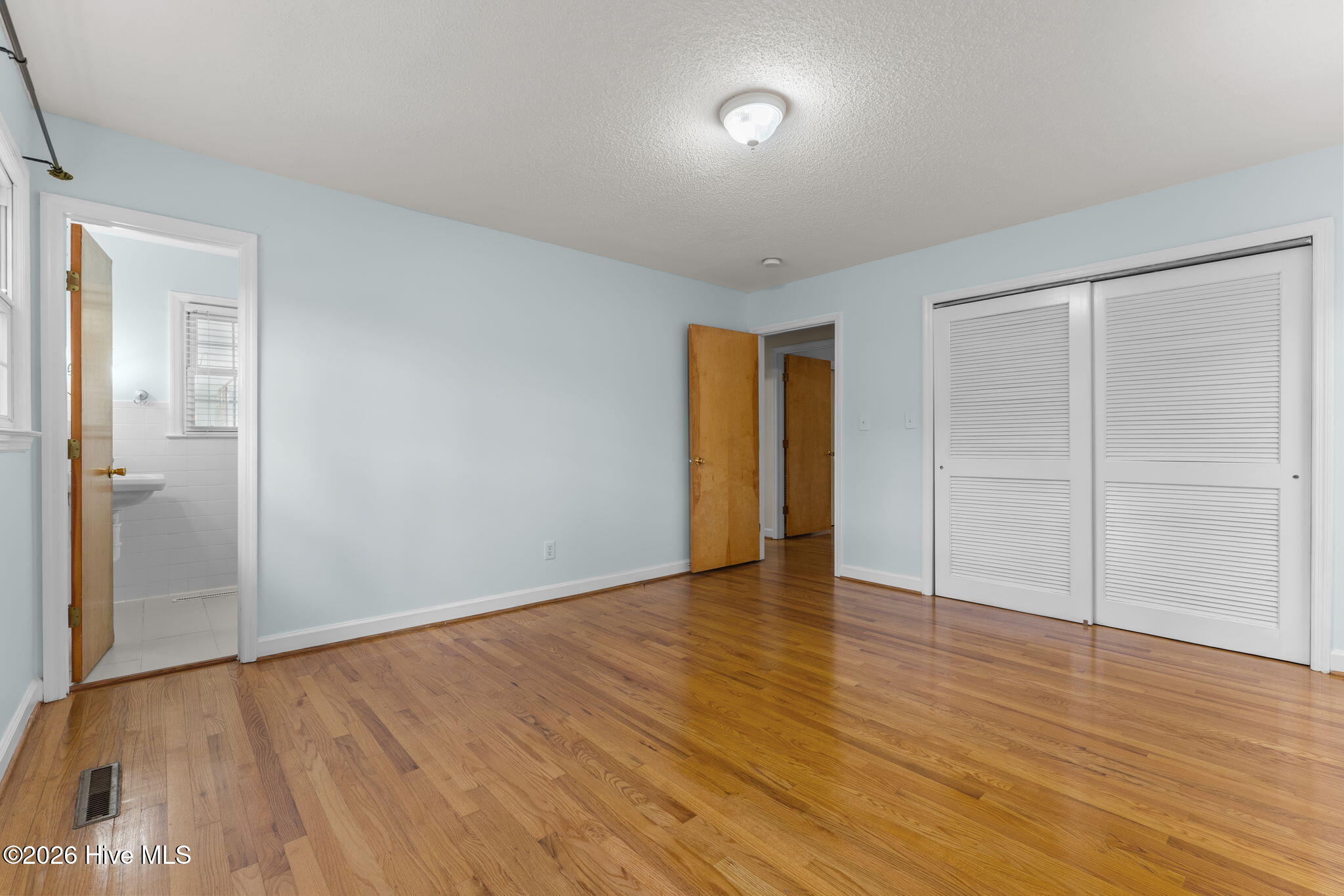 1055 Inverness Road Southern Pines, NC 28387 - Photo 26 of 54 Master Bedroom