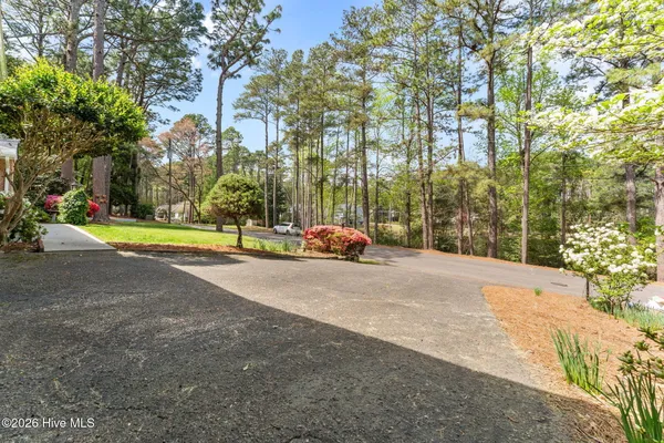 $2,300 | 1055 Inverness Road, Southern Pines, NC 28387