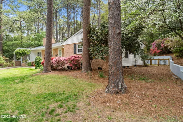 $2,300 | 1055 Inverness Road, Southern Pines, NC 28387
