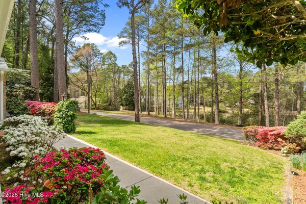 $2,300 | 1055 Inverness Road, Southern Pines, NC 28387