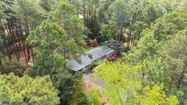 $2,300 | 1055 Inverness Road, Southern Pines, NC 28387
