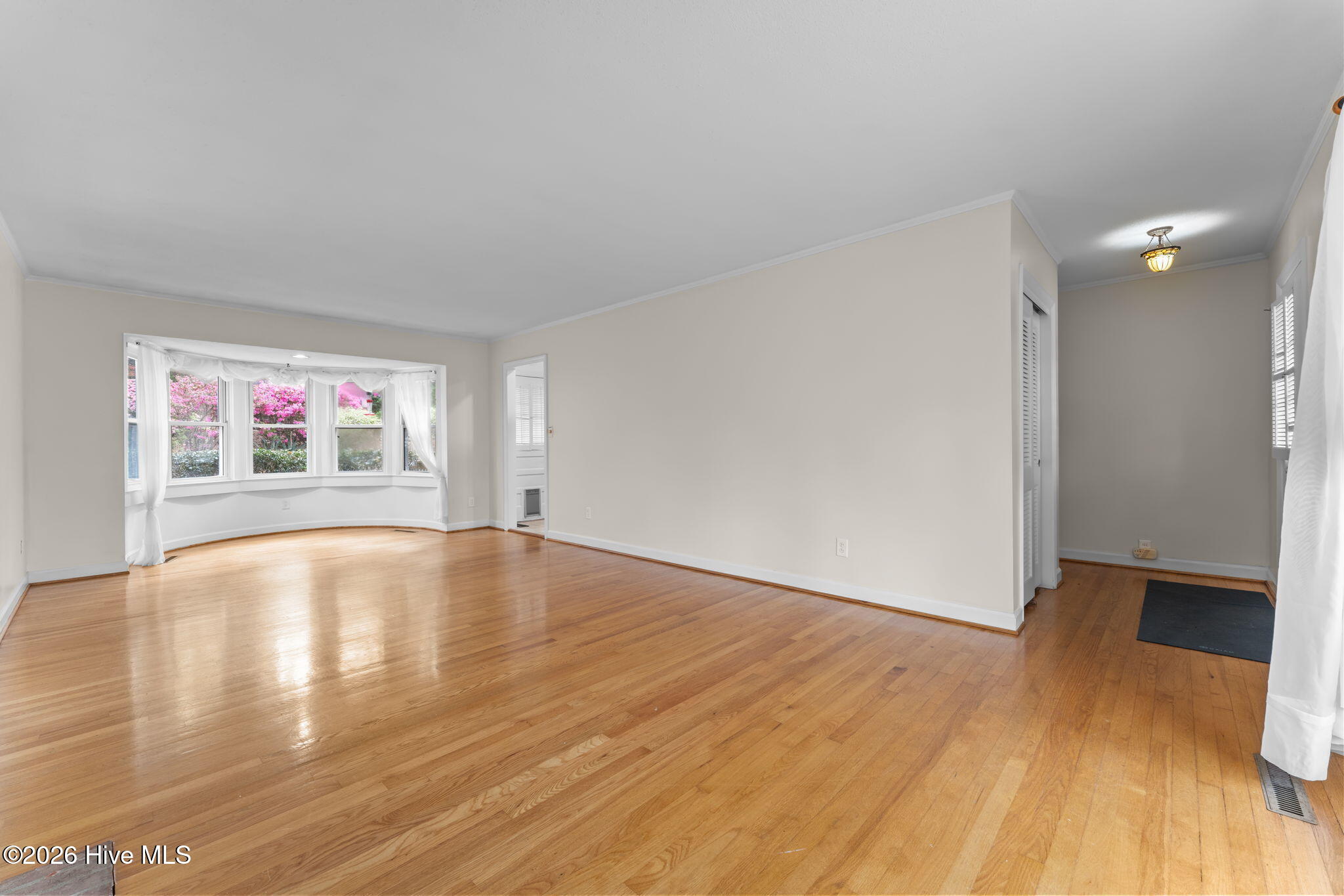 1055 Inverness Road Southern Pines, NC 28387 - Photo 7 of 54 Living Room