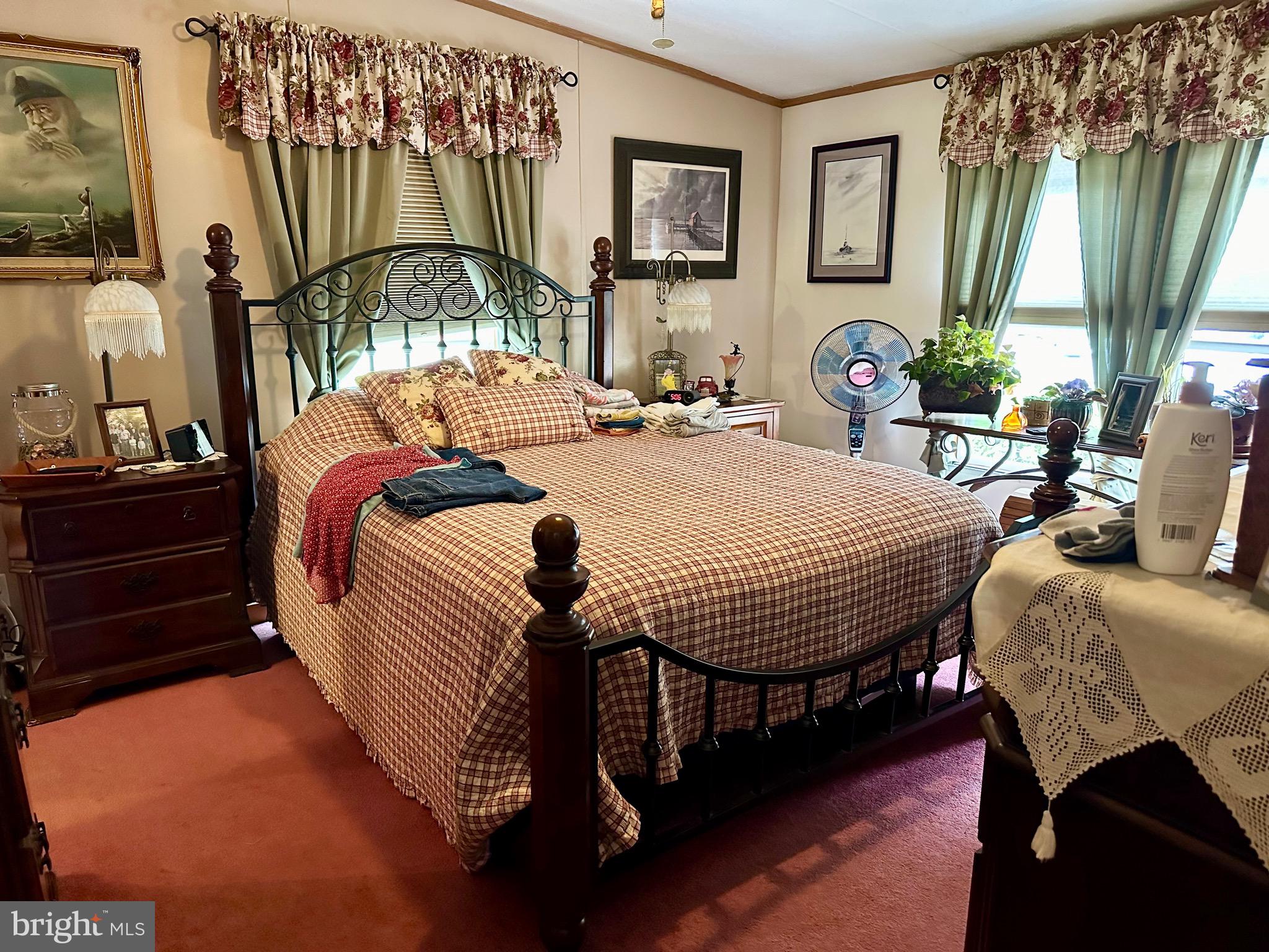 896 East Old Philadelphia Road, Unit 896 Elkton, MD 21921 - Photo 8 of 16 Primary Bedroom