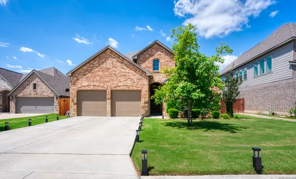 $600,000 | 30813 Silverado, Bulverde, TX 78163