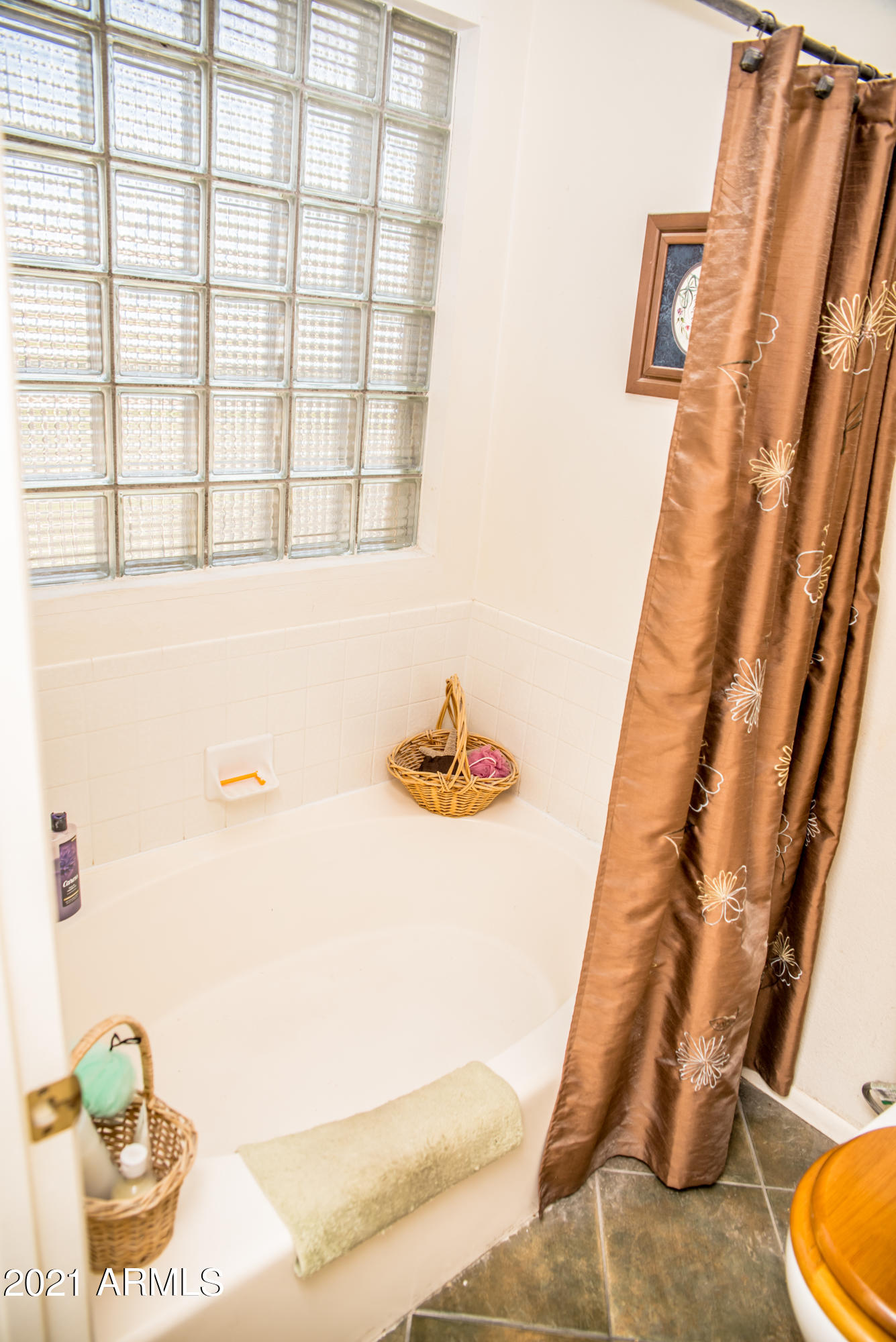 714 South Riata Street Gilbert, AZ 85296 - Photo 24 of 40 Master Bath