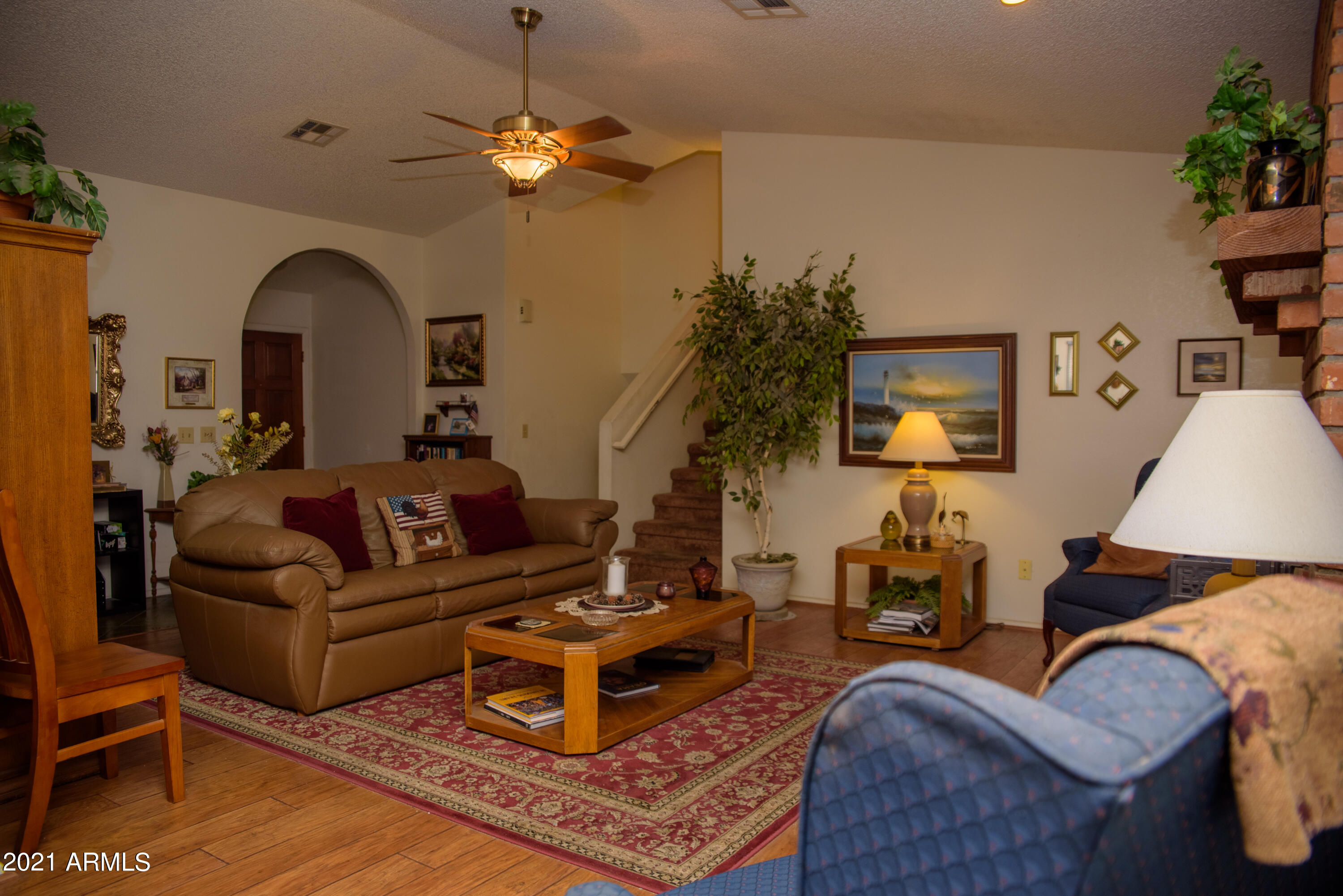 714 South Riata Street Gilbert, AZ 85296 - Photo 9 of 40 Living Room