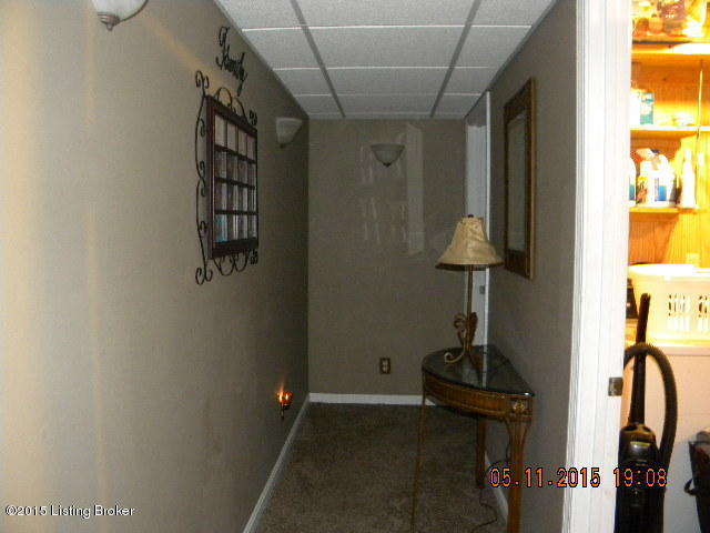8002 Kellerman Road Louisville, KY 40219 - Photo 33 of 43 Lower level hallway