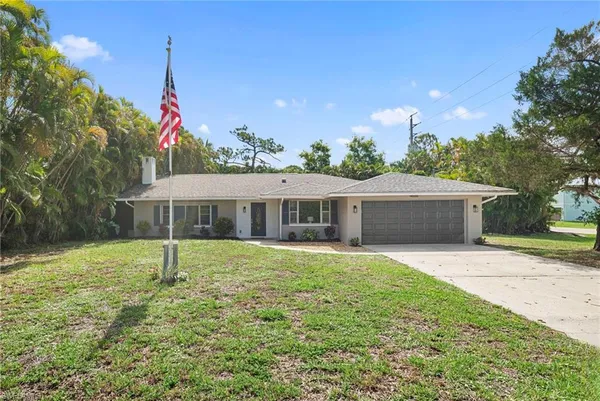$449,900 | 4688 Pembrooke Lane, Bonita Springs, FL 34134