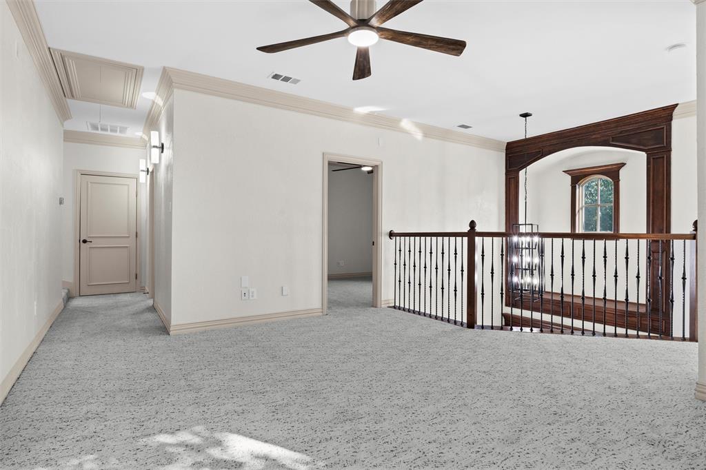 1925 Manor Way Drive Mansfield, TX 76063 - Photo 27 of 40 en view interior of a house