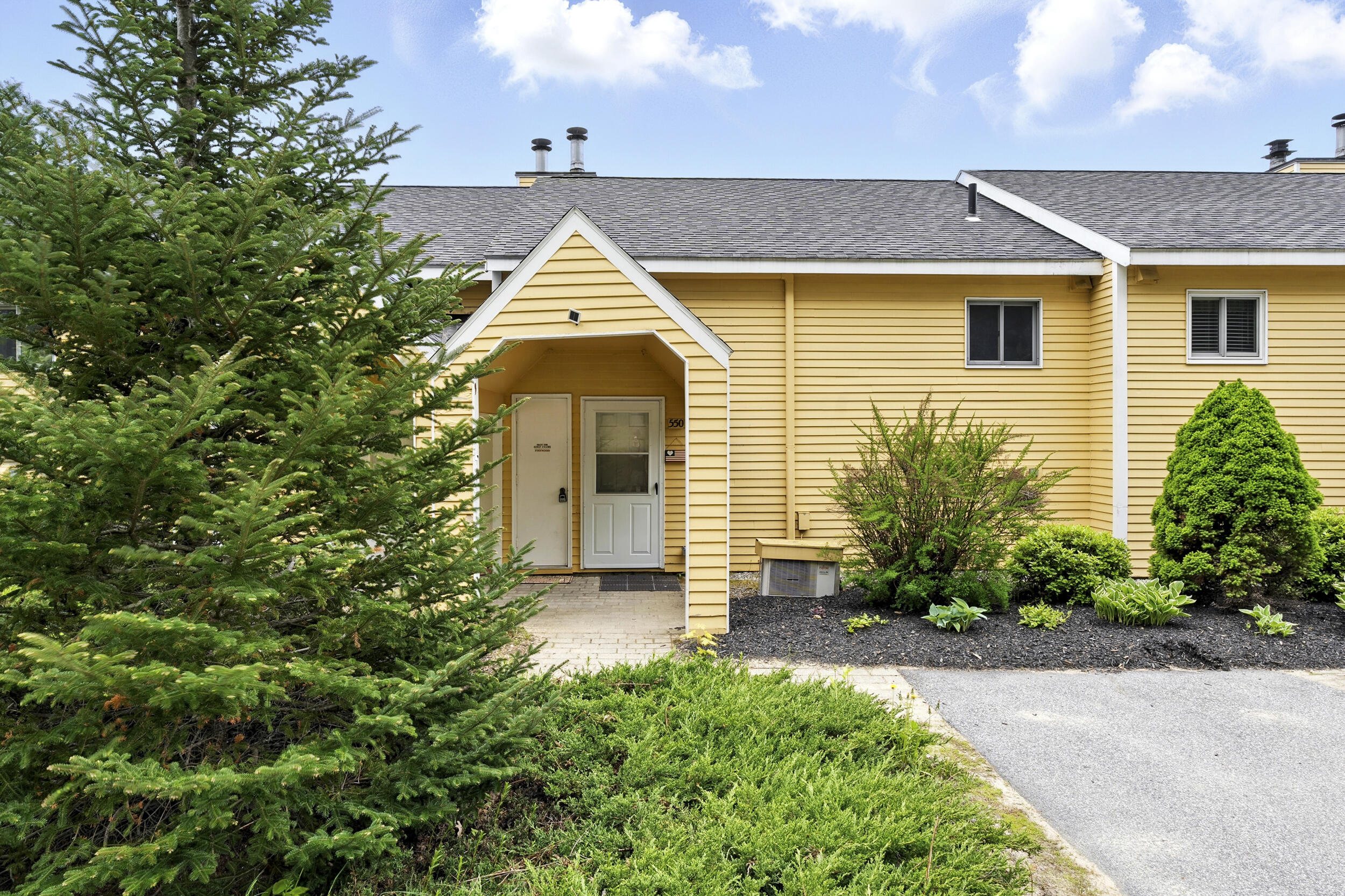 88 Fairway Road, Unit 550 Bethel, ME 04217 - Photo 32 of 39 3_88fairwayunit550-35