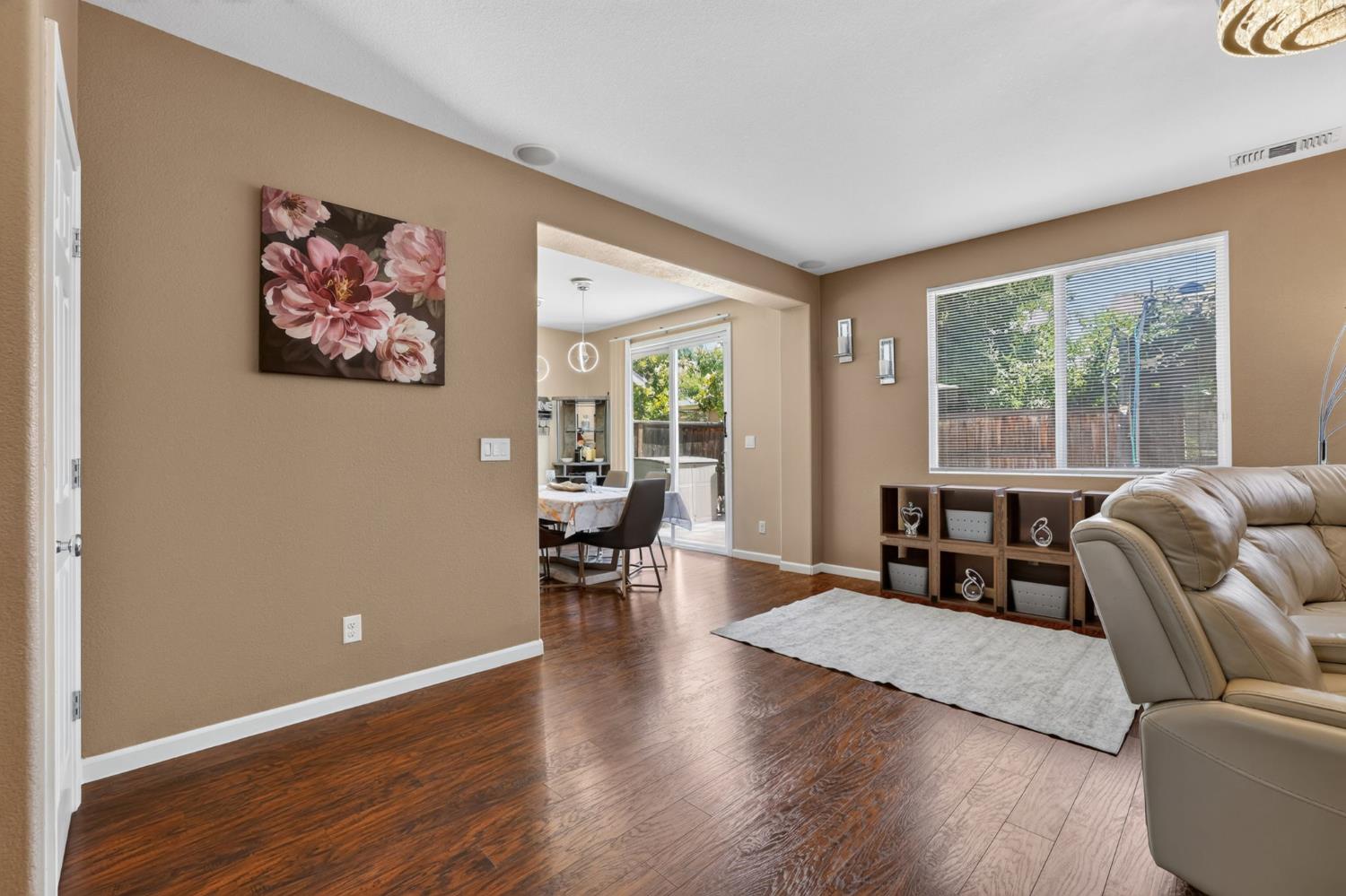 2280 Ellesmere Loop Roseville, CA 95747 - Photo 7 of 40