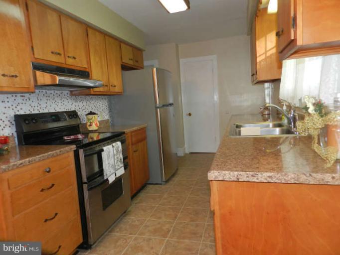 8523 Rocky Springs Road Frederick, MD 21702 - Photo 12 of 30 Kitchen
