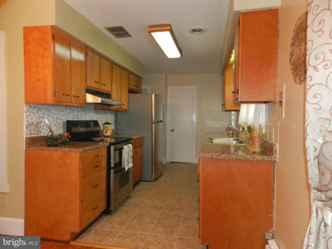 8523 Rocky Springs Road Frederick, MD 21702 - Photo 13 of 30 Kitchen