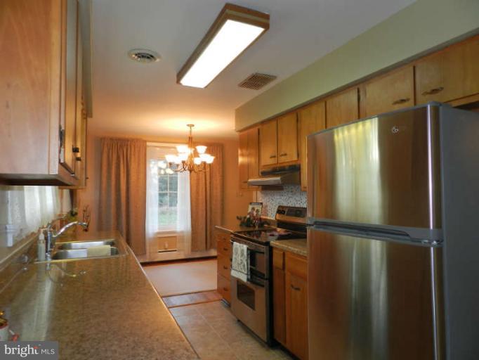 8523 Rocky Springs Road Frederick, MD 21702 - Photo 15 of 30 Kitchen