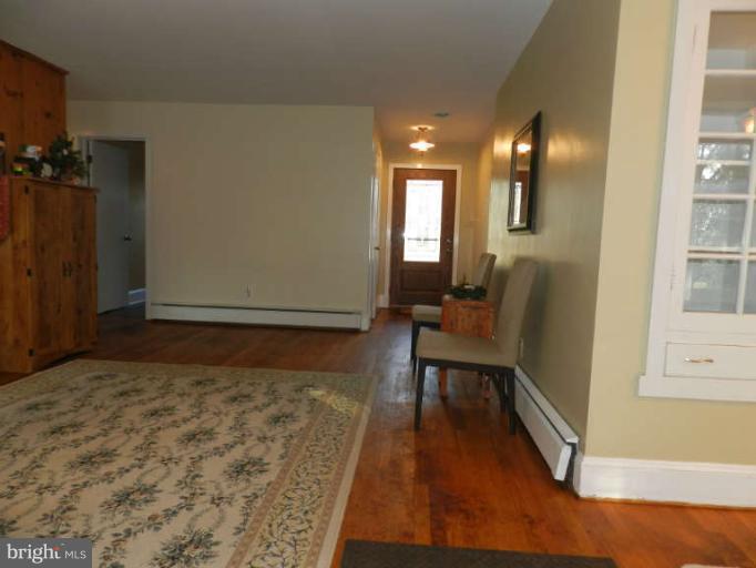8523 Rocky Springs Road Frederick, MD 21702 - Photo 10 of 30 Interior (General)