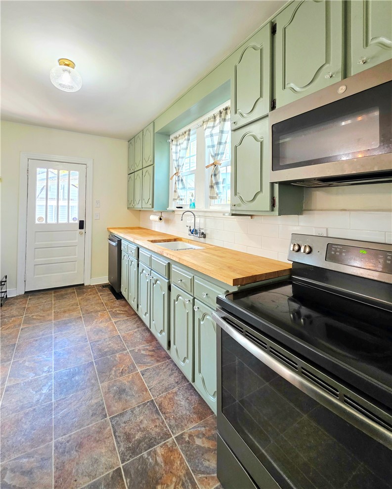 1003 Scruggs Street Waycross, GA 31501 - Photo 9 of 25